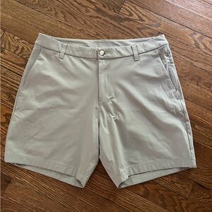 Lululemon Athletica ABC Classic Fit Light Gray Shorts 7” Warpstreme